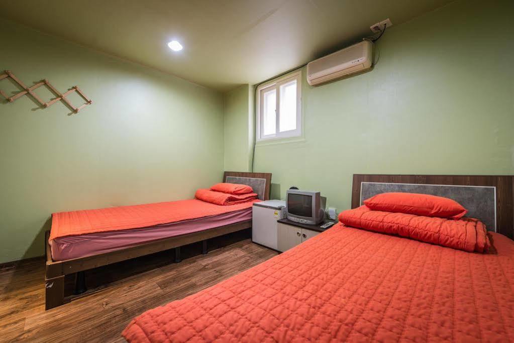 Chris Hostel Seul Dış mekan fotoğraf