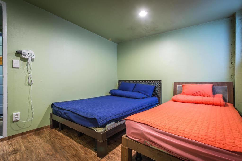 Chris Hostel Seul Dış mekan fotoğraf